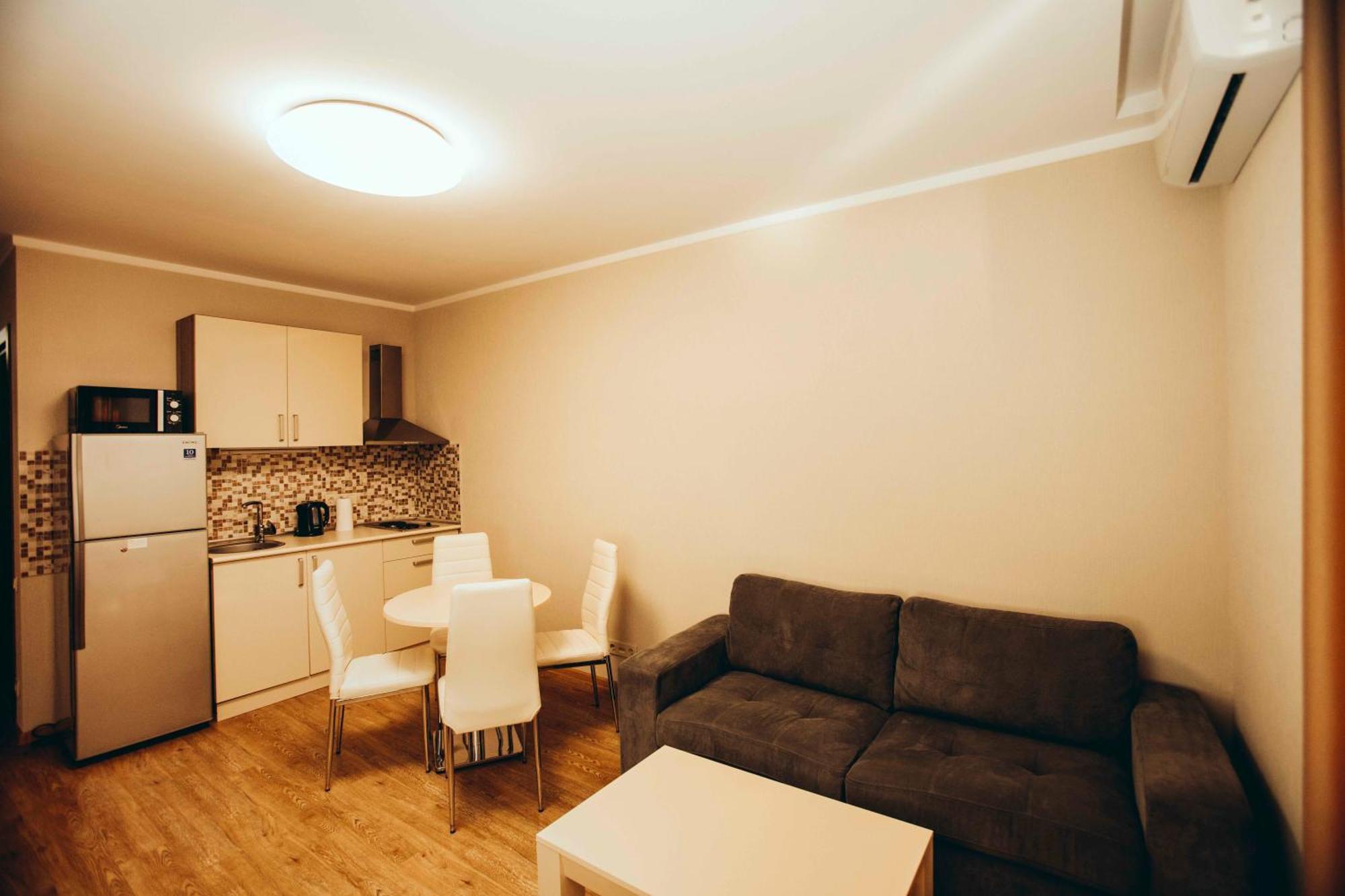 Holiday Lux Tower Batumi Habitación foto